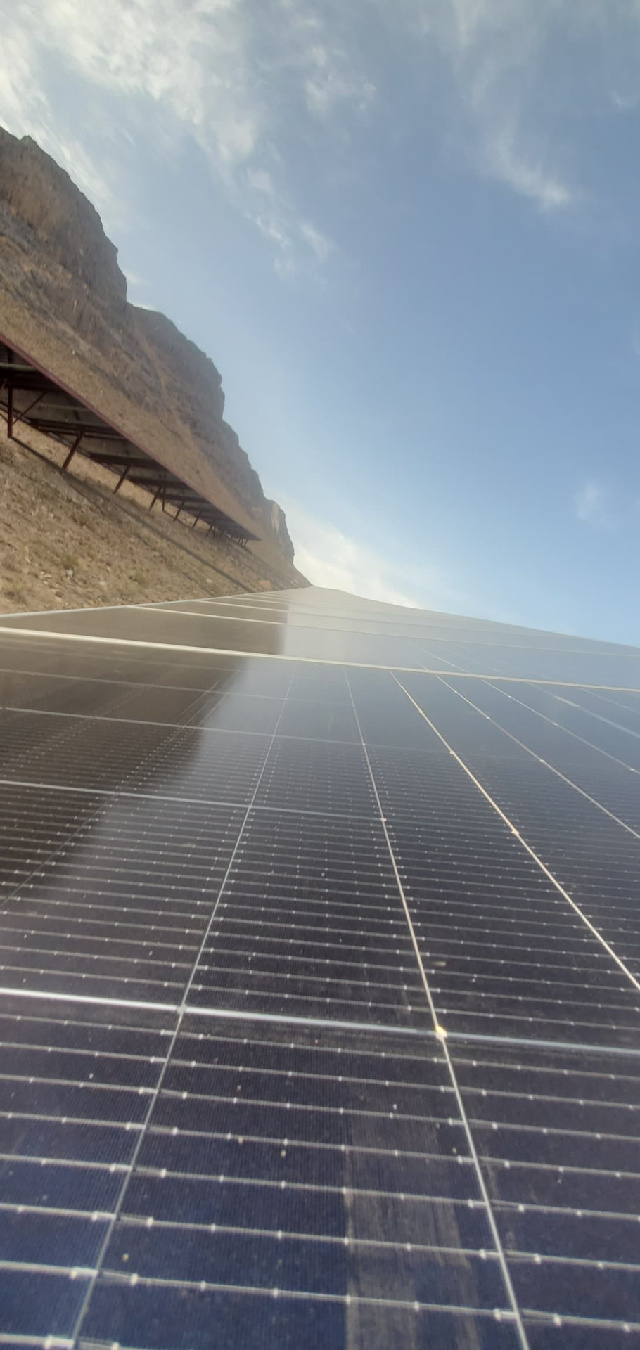 100KW Solar System consisting of 157 panels with a capacity of 635W per panel, a 75KW motor, and a 63W pump. Well depth: 550M. Al-Jahraan District - Al-Koula Village - Dhamar - Yemen.